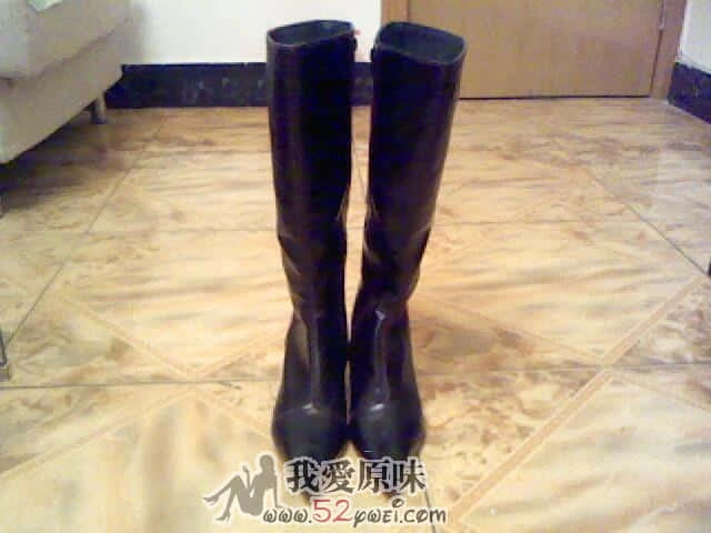 邻居阿姨的长靴