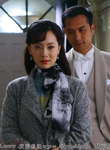 陈数的漂亮真丝丝巾照片