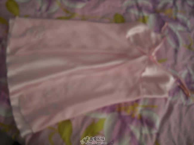 太太的性感吊带睡衣