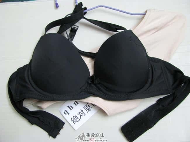 黑色ZZ和黄色NN