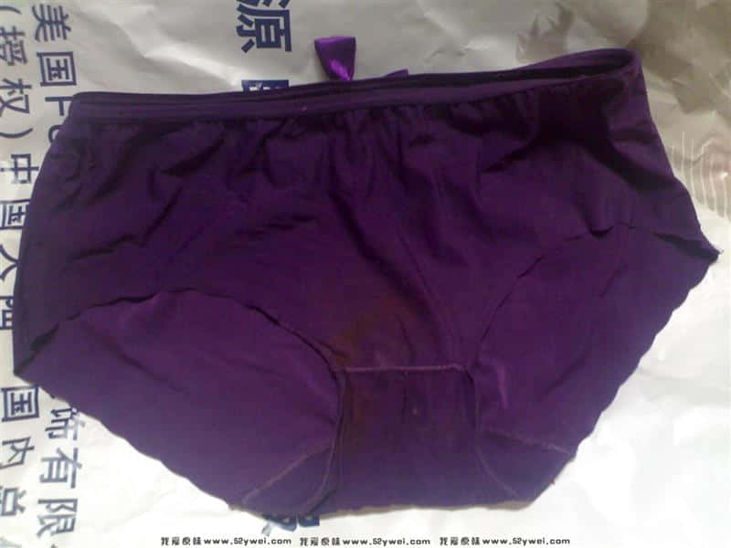 带血的内内