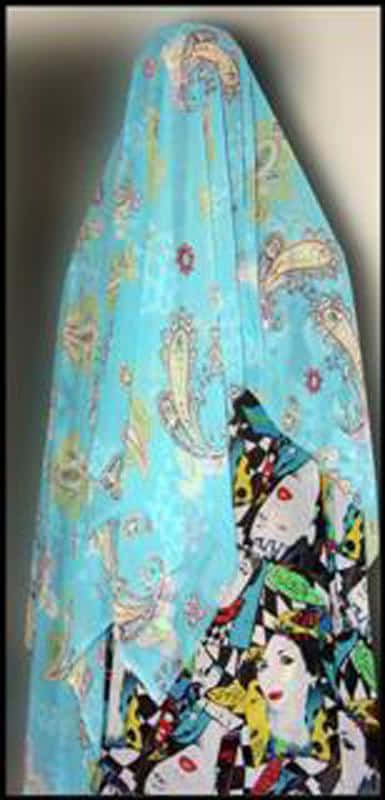 大方巾：虽然我是老大，可只能在外面站岗，里面的动静一点都不清楚。