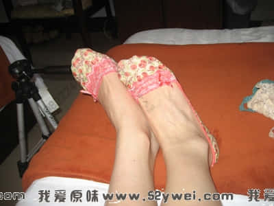 QQ：308222492  加时注明：丝袜爱好者