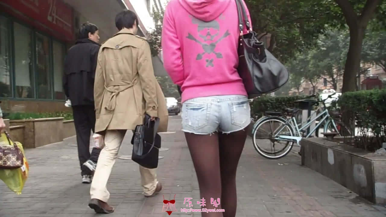 街拍系列我收藏的美腿第九十八集[20120326-1240350].JPG