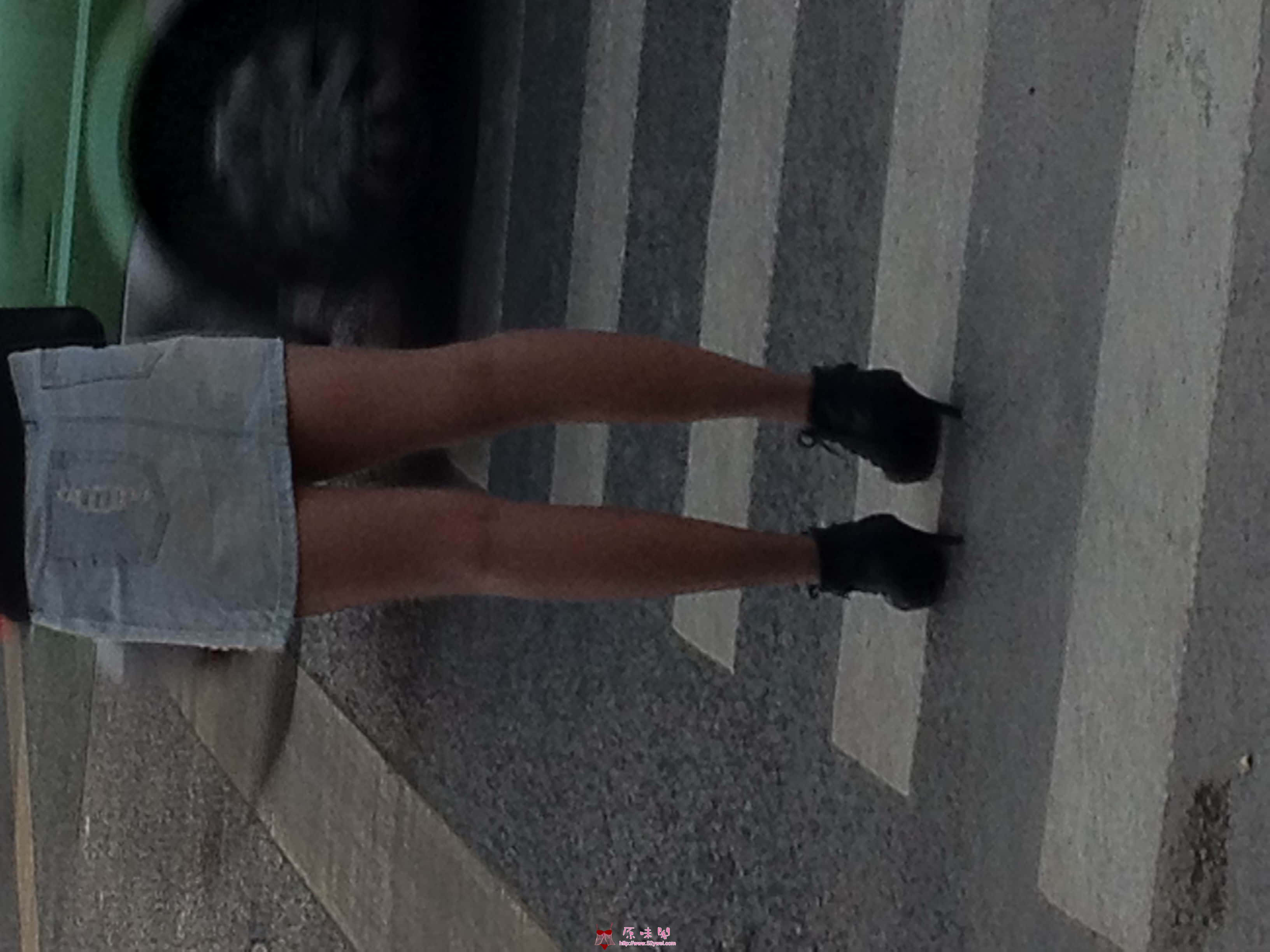 薄灰丝 可惜没有正面