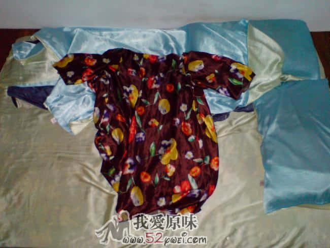 真絲睡衣.JPG