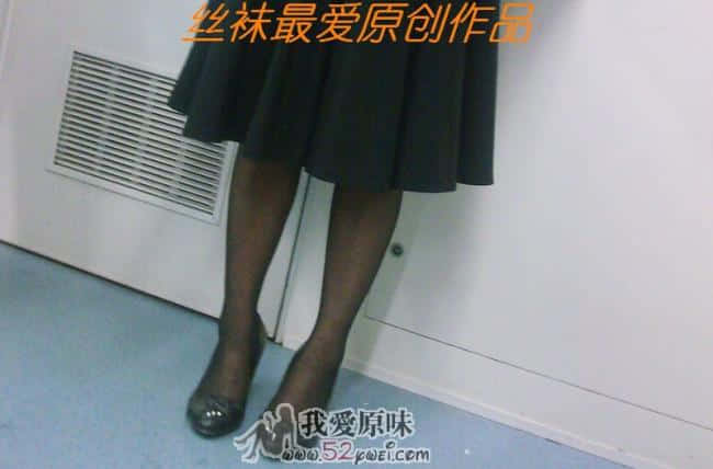 性感黑丝骚货美妇 (1).jpg