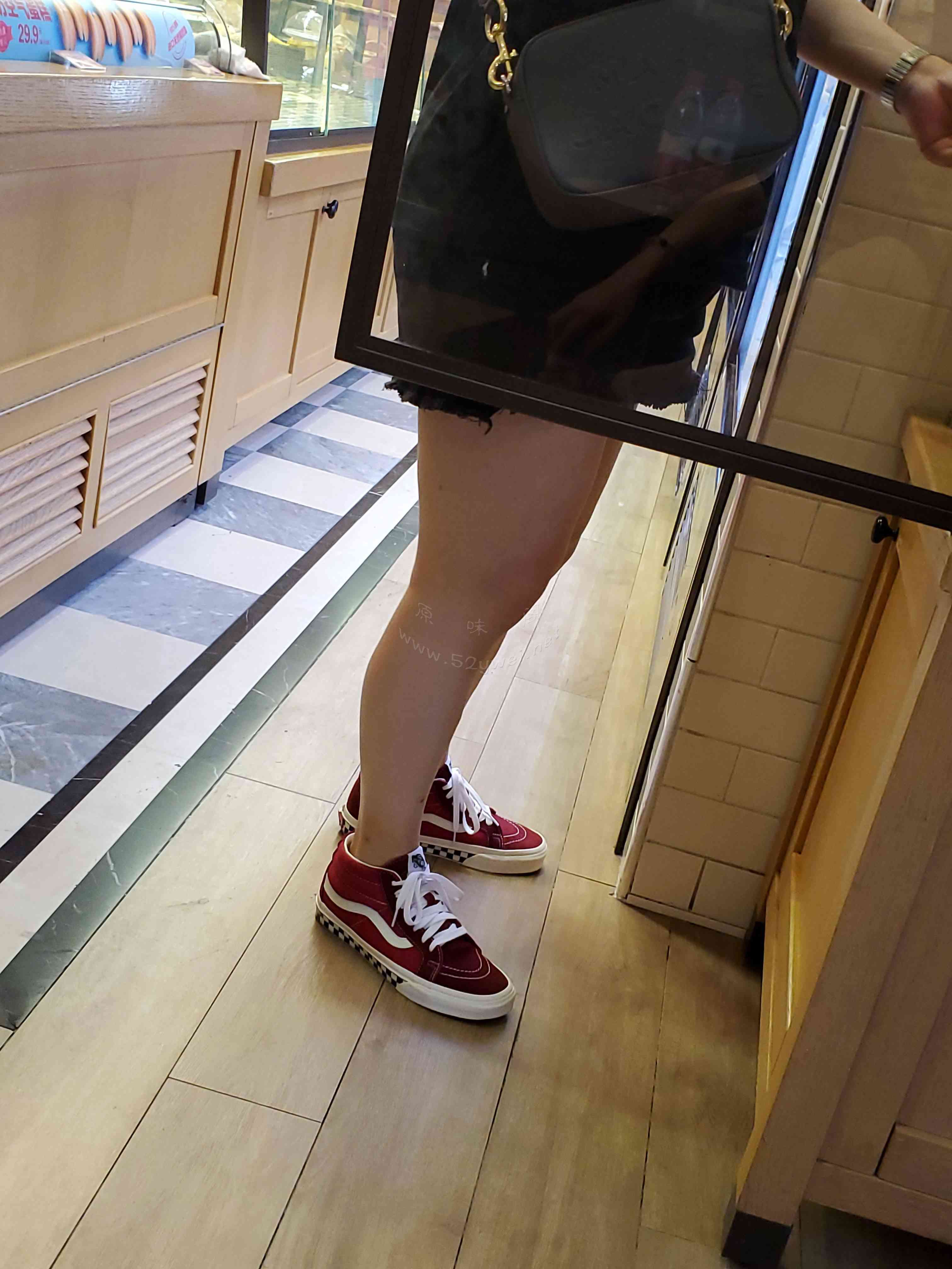 20190629_195213_005_saved.jpg