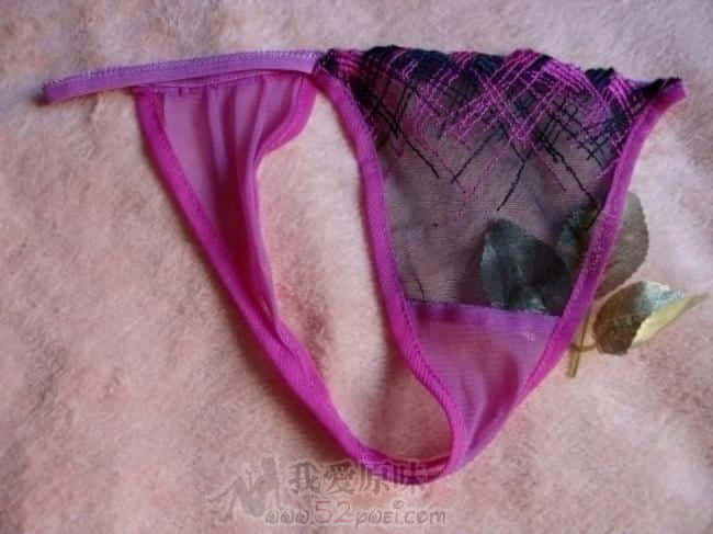 诱惑男人的工具，情人的宝贝。我的珍品。