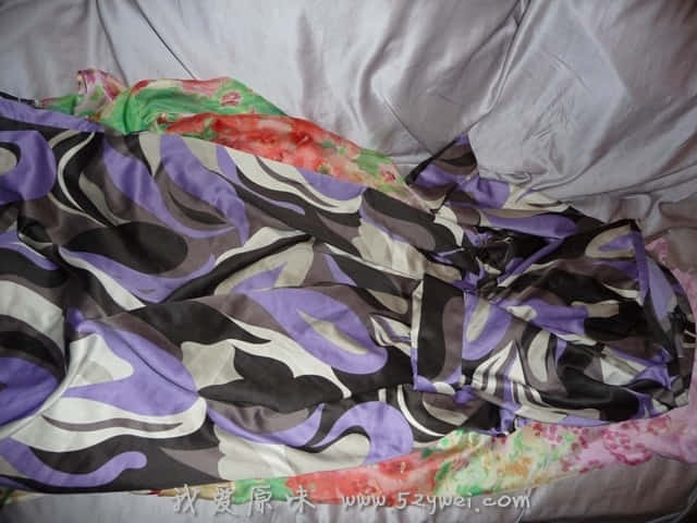 放在一起对比一下,它的前主人是个ZARA的粉丝