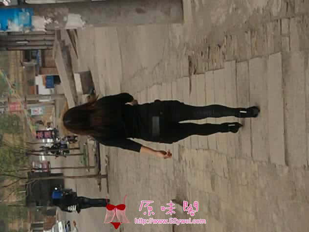 茶社的女人可能是小姐.jpg