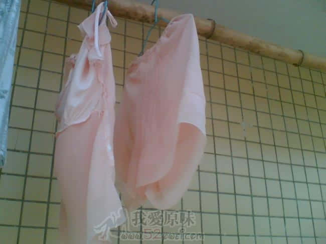 粉红的睡衣