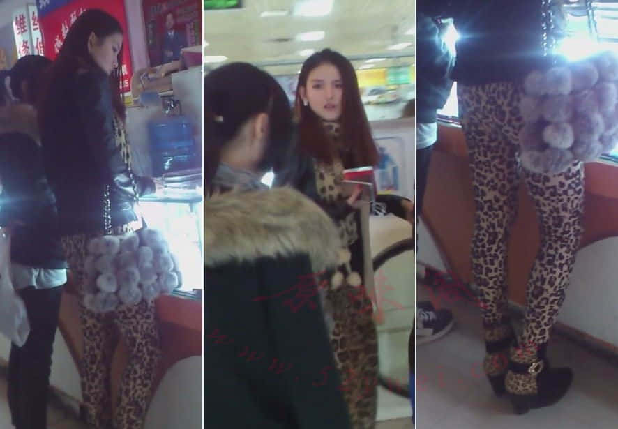 仔细看鞋子