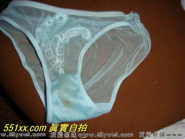 好喜欢中间的黄东东哦！